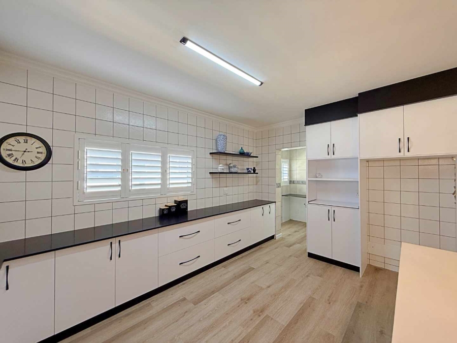 3 Bedroom Property for Sale in Country Club Western Cape